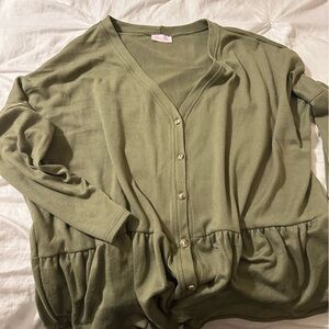 Pink Lily Green Peplum Button Down 3/4 Sleeve Top